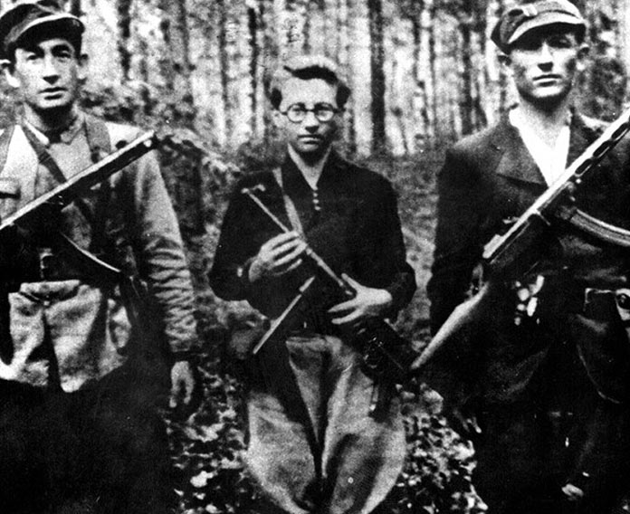 Jewish partisans in the Parczew forest. 1943/1944 Source: Yad Vashem